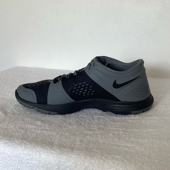 NIKE FS LITE TRAINER GREY ATHLETIC SHOE EUC SZ 10.5 - Picture 2 of 9